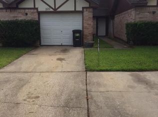 520 Birdsong Dr, League City, TX 77573