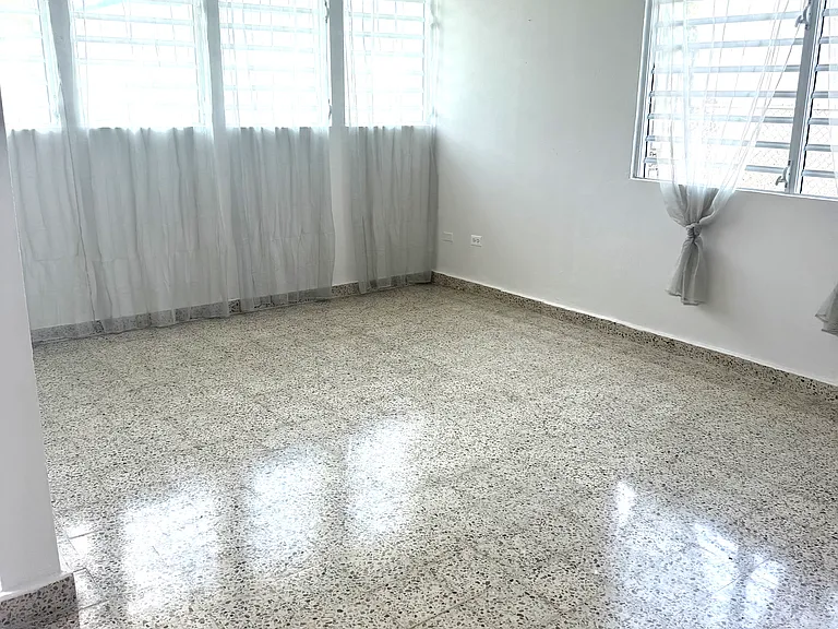 G41 Calle Capitan Correa Urb Reparto Flamingo — Photo 10