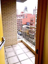 Rented by R New York