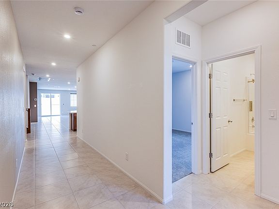 3rd image of 10950 Cilantro Ave