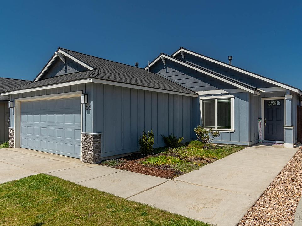 3035 NW Cedar Ave, Redmond, OR 97756 | Zillow