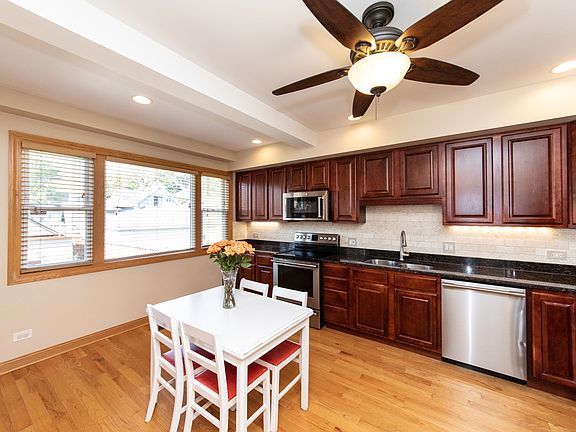 3rd image of 4018 N Leclaire Ave