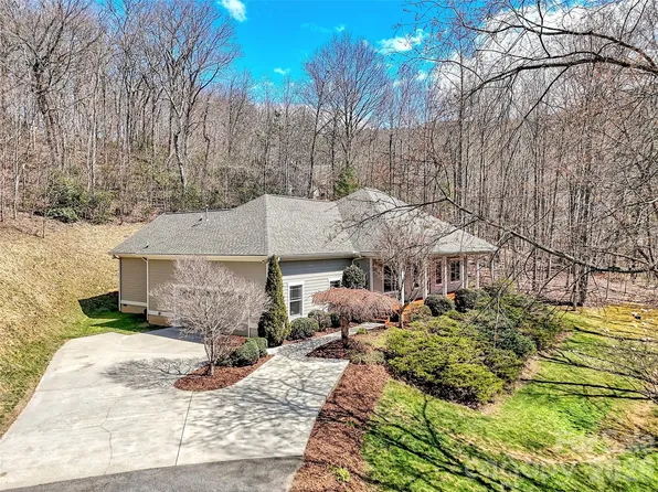 523 Brandywine Rd, Waynesville, NC 28786