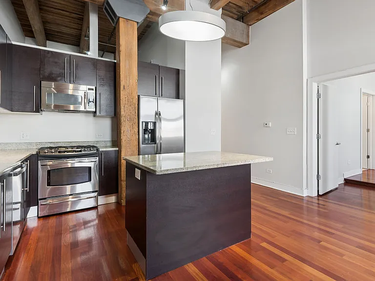 1050 W Hubbard St #1E — Photo 4