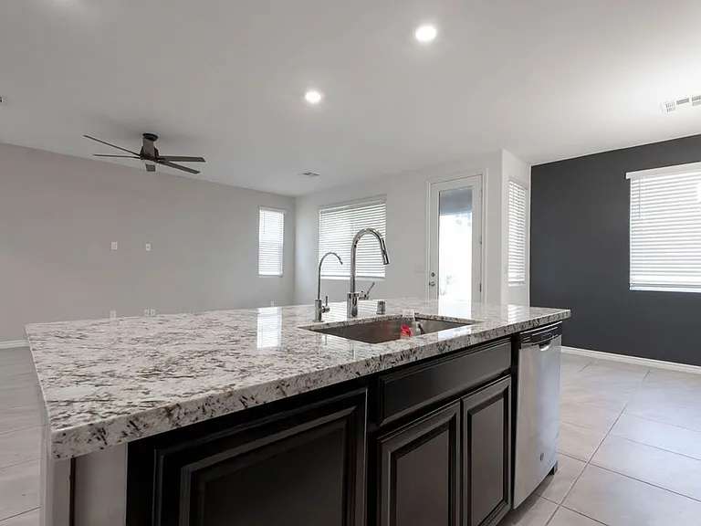 7126 Calvert Cliffs St — Photo 10