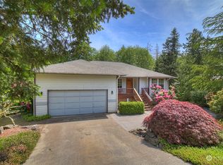 2955 NE Winesap Ct, Poulsbo, WA 98370