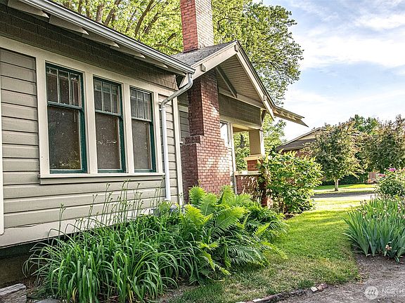 5th image of 419 Catherine Street