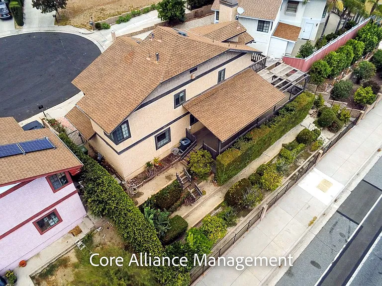 18324 Algiers St — Photo 21