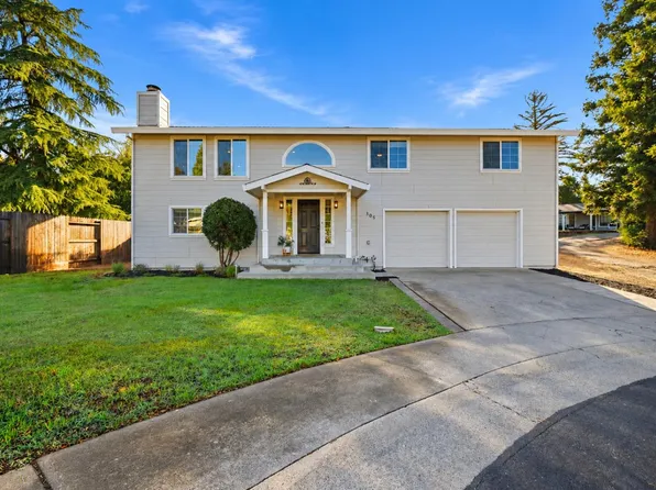 305 Castle Ct, Roseville, CA 95678