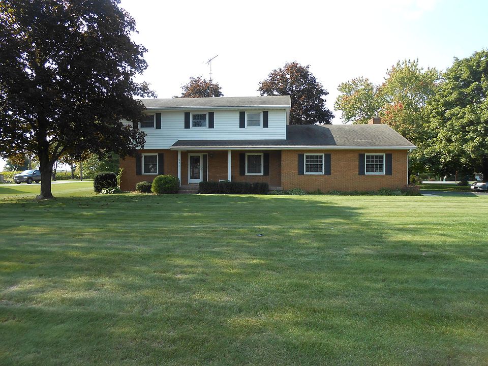 1st image of 671 Christopher Dr