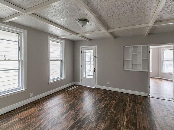 3rd image of 815 N Alvord St #2
