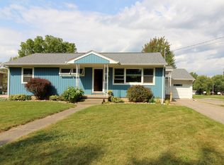 840 Upton Ave, Springfield, MI 49037