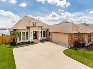 6390 Coushatta Dr, Gonzales, LA 70737