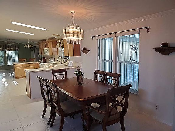 5th image of 28 Tobias Ln