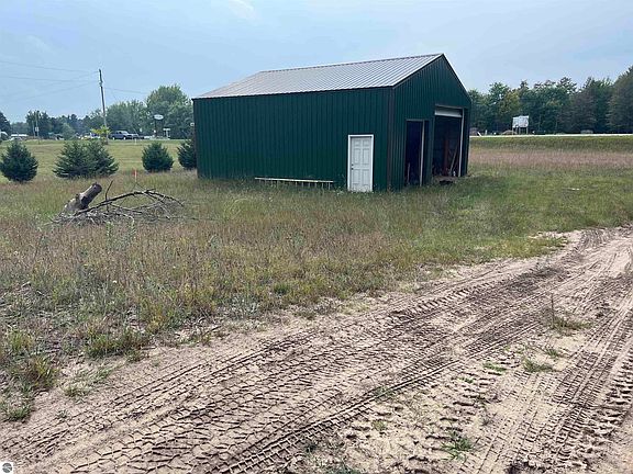 2nd image of 5470 Us Highway 31 N