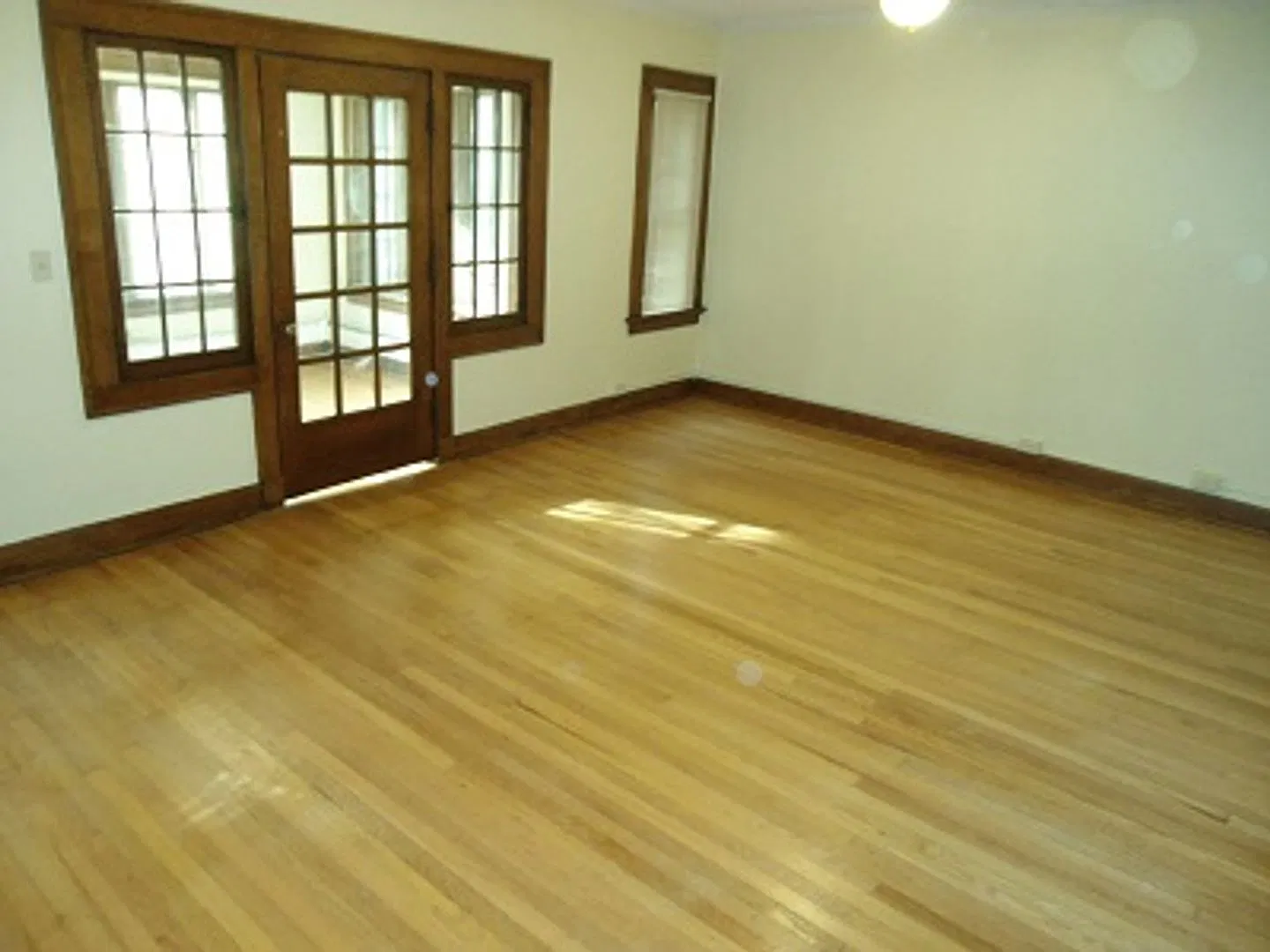 Brown Apartments - 1238 — Photo 4