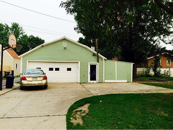 4th image of 156 7th Ave N