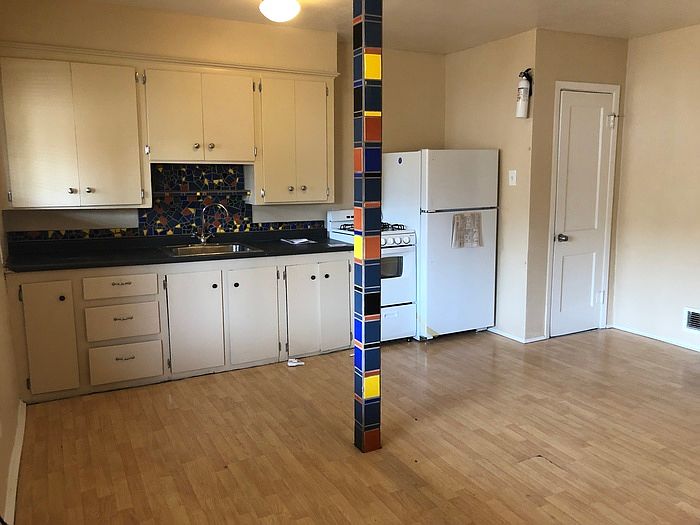 1st image of 311 Yale Blvd SE APT A