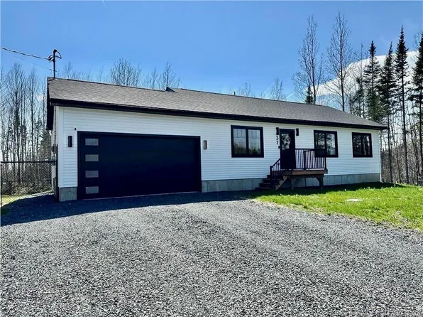 37 Berry Dr, Lincoln, NB E3B 0V9