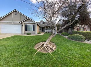 1077 W Julia Way, Hanford, CA 93230