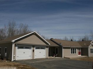 51 Dows Ln, Houlton, ME 04730