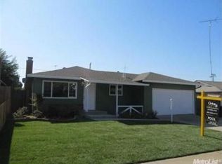 861 E A St, Oakdale, CA 95361