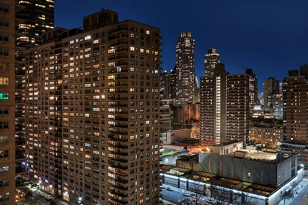 Sold by Douglas Elliman | media 8