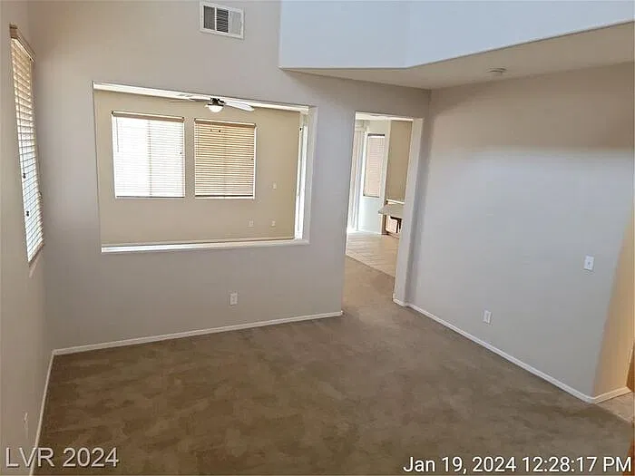 4 bed, 2.5 bath, 1854 sqft, $1,895 — Photo 3