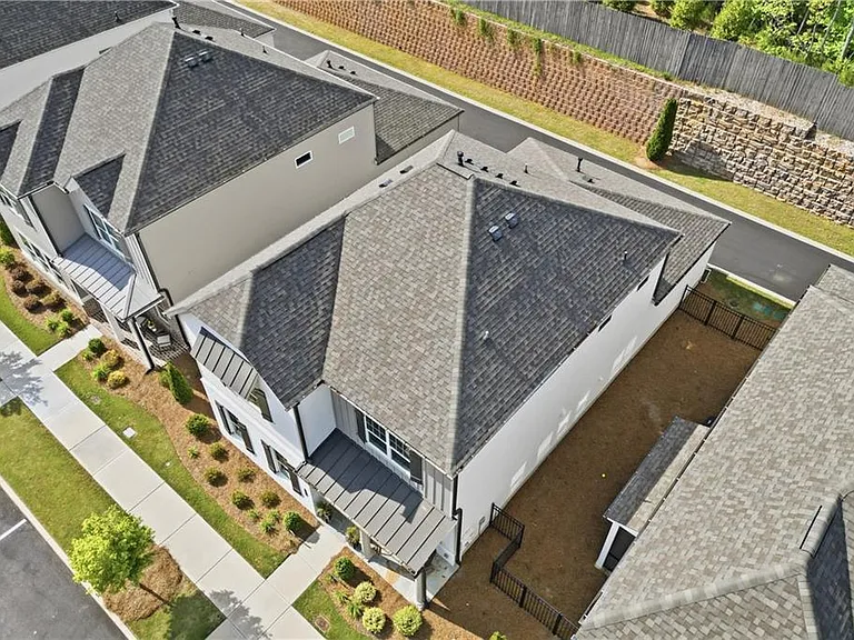158 Kingwood Dr — Photo 7