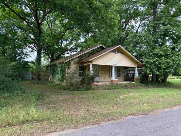 201 W Wommack St, Marietta, TX 75566