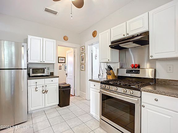 5th image of 4325 MARQUETTE Avenue