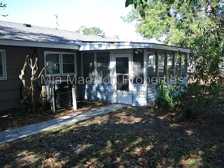 201 Sea Island Dr — Photo 6
