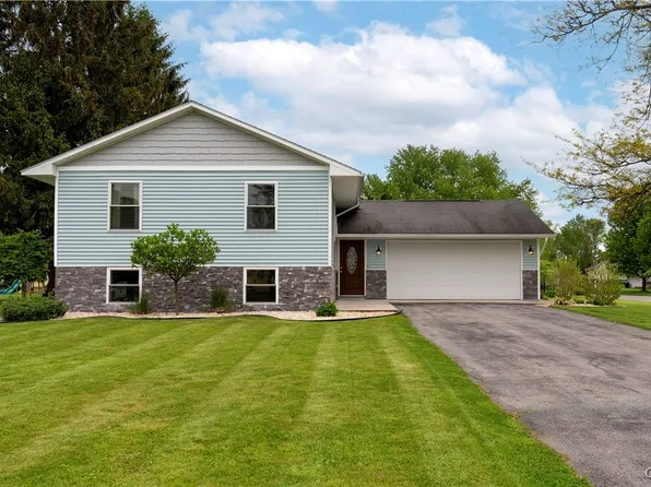 6421 Edgewood Dr, Rome, NY 13440