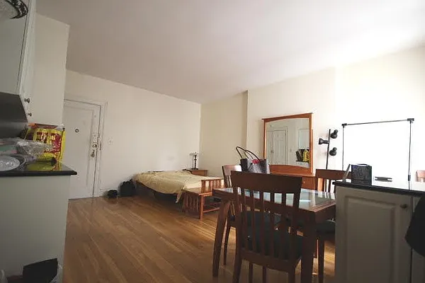 Rented by (Legacy) NY Quality Living Uptown | media 13