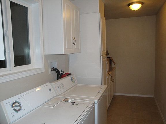 4th image of 118 W Washington Ave