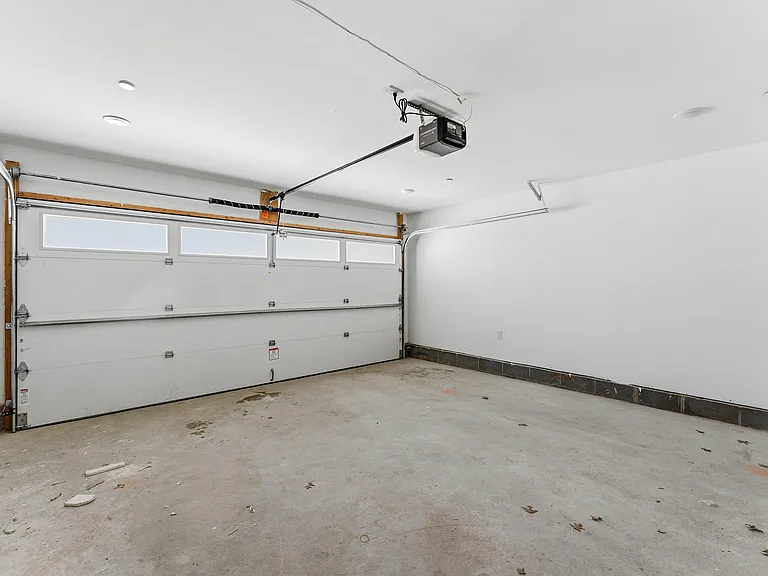 106 Columbia Ave #1 — Photo 9