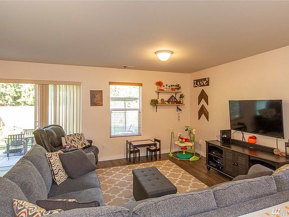4th image of 19608 99th Street Ct E