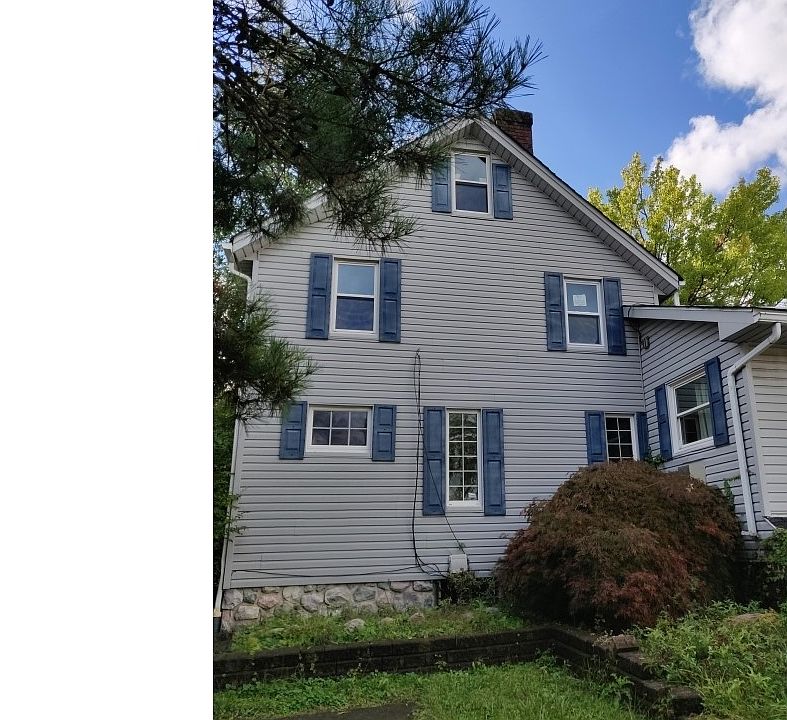 1st image of 19712 Mountville Dr