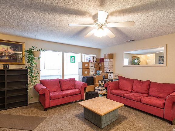 3rd image of 6113 Thornwood Dr