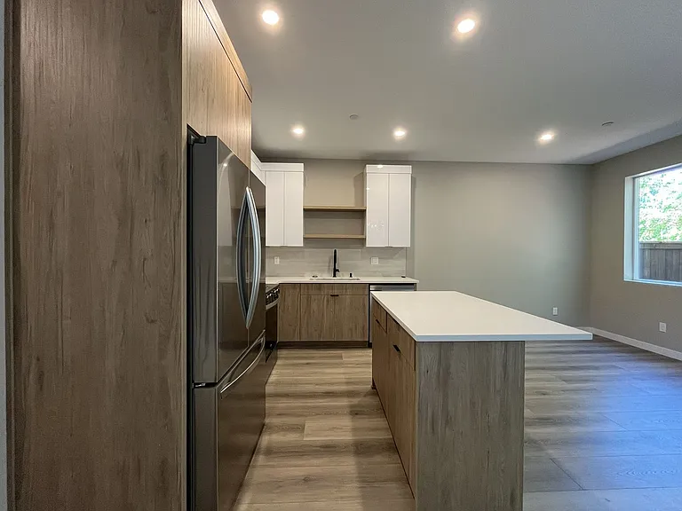 15607 SE Meadowlark Ln — Photo 7