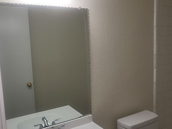 5th image of 1724 Justin Lyn St