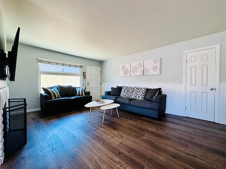 2744 Hornblend St #1 — Photo 2