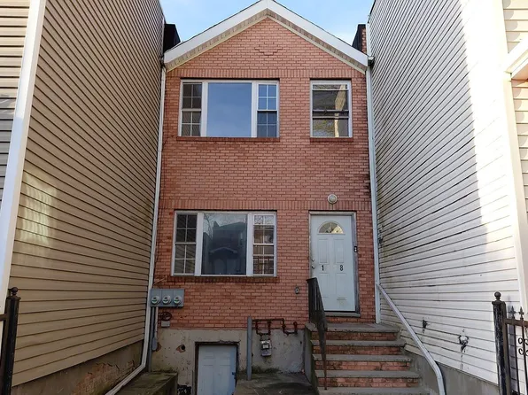 1338 Park Pl, Brooklyn, NY 11213