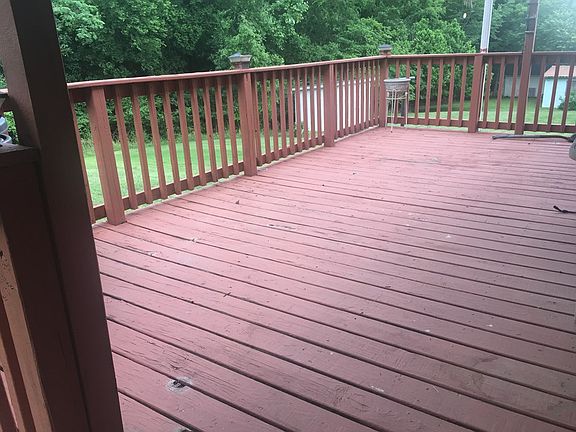 3rd image of 147 Forestlawn Dr