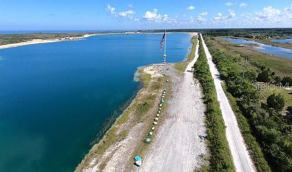 2nd image of Old Dixie Hwy Lot 0