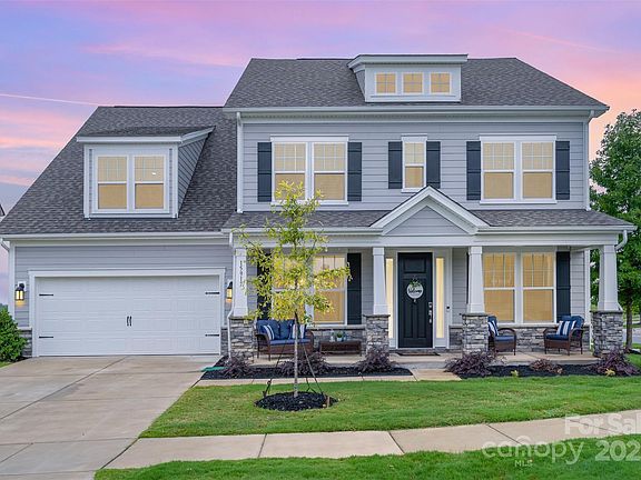 2nd image of 15917 Walnut Hill Dr