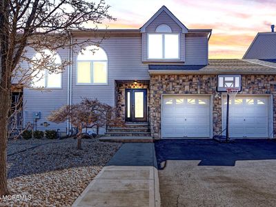 17 Barn Swallow Boulevard, Marlboro, NJ, 07746