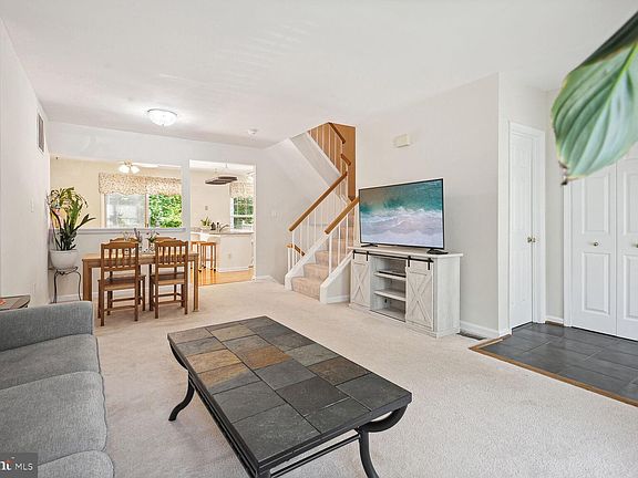 3rd image of 15785 Widewater Dr