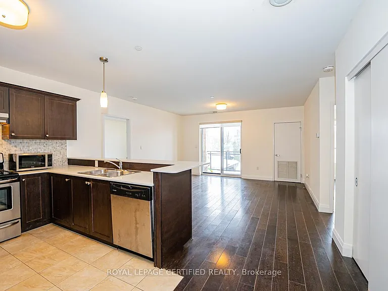 26 Wellington St #205 — Photo 14
