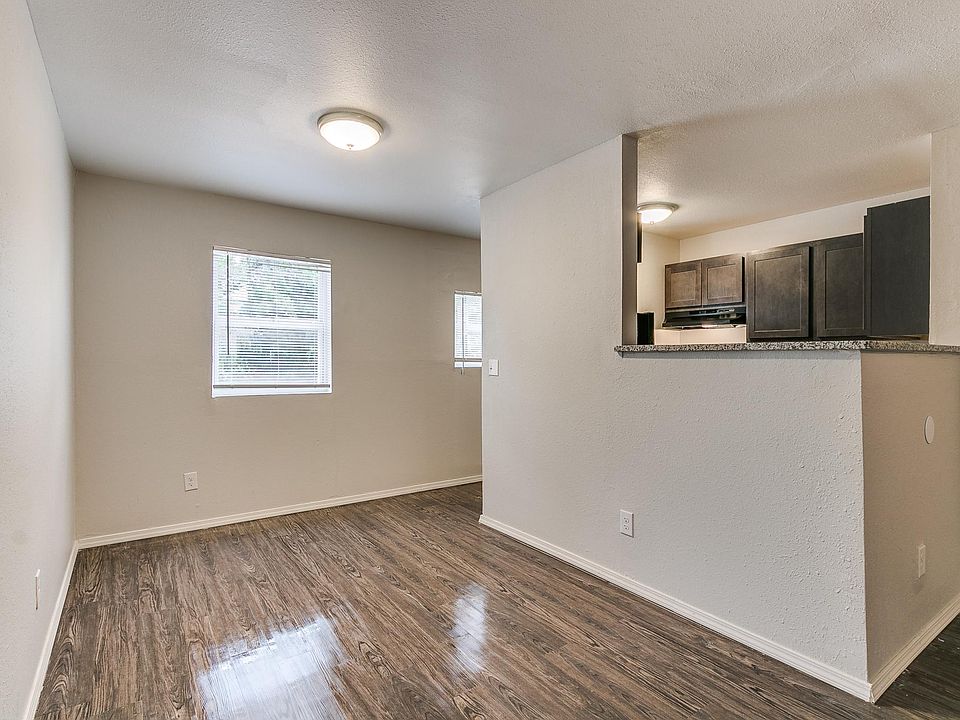 1st image of 124 NE 23rd St #208